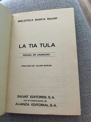 Libro La tia Tula