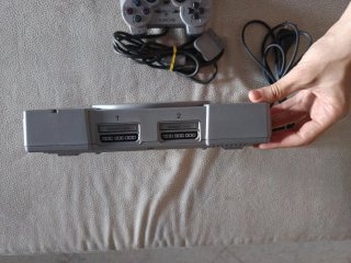 PlayStation 1 Sony Silver con joystick