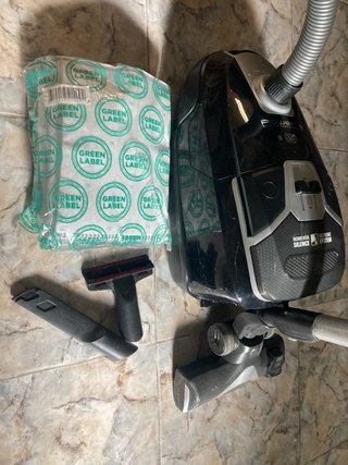 Aspiradora Rowenta Silence Force Compact