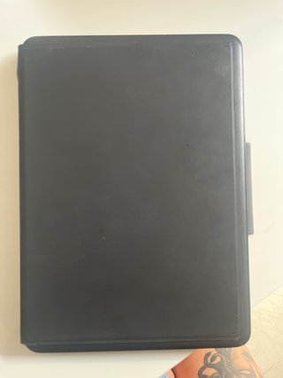 Funda con teclado Logitech iPad 7ª Gen
