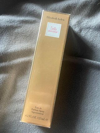 Elizabeth Arden 5th Avenue Nueva Solidaria