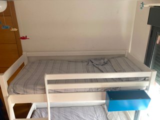 Armario infantil y cama litera