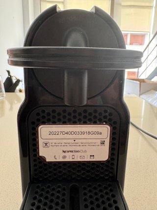Cafetera Nespresso DeLonghi Negra