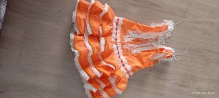 2 Vestidos Flamenca Niña Lunares 10,oo euros cada