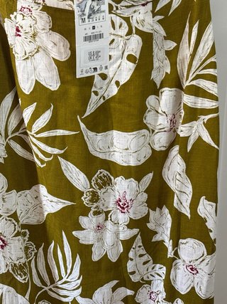 Vestido Zara Flores Verde y Blanco