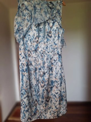 Vestido estampado azul y multicolor
