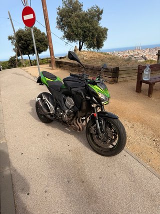 Kawasaki Z800 Verde/Negra