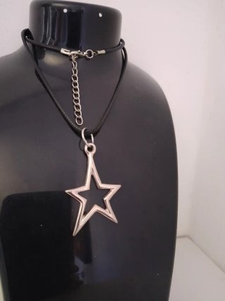 Collana con pendente a stella