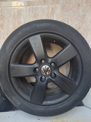 Llantas R16 Volkswagen Golf V Negras