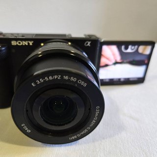 Cámara Sony ZVE10L