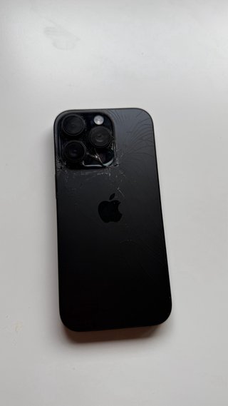 iPhone 16 Pro negro