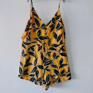 ROPA TALLA 36-38  PRECIO DE CADA PIEZA SEIS EUROS