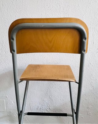 Taburete alto de madera plegable con respaldo Ikea