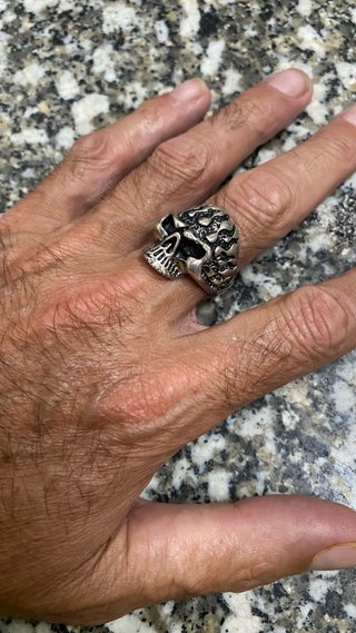 Anillo Calavera Gótico