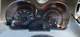 Aprilia Moto 125cc Scooter Gris