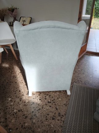 Sillón de lactancia mecedora