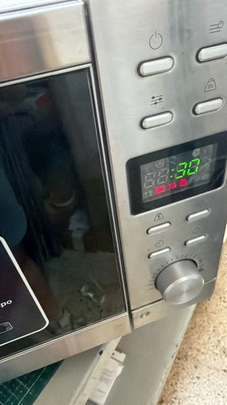Cecotec Microondas GrandHeat 200 Sin Plato