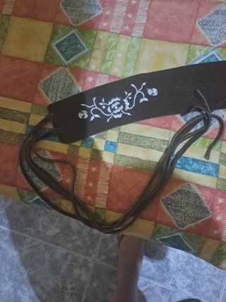 Cinturón Boho con Flores Bordadas