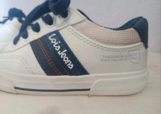 Zapatillas Lois blancas y azul marino