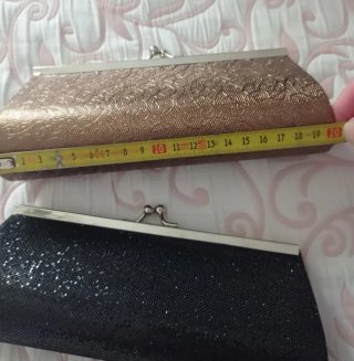 Fular estampado lunares y 2 carteras