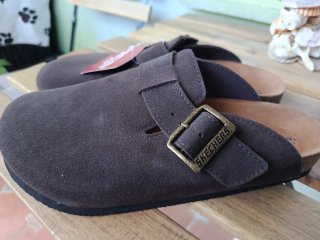 Zuecos Skechers Relaxed Fit Marrones