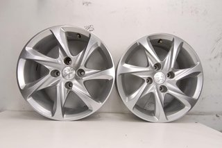 Juego d llantas Peugeot de 15 pulgadas 4 tornillos