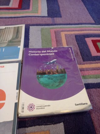 Libros primero bachillerato D'Elhuyar humanidades