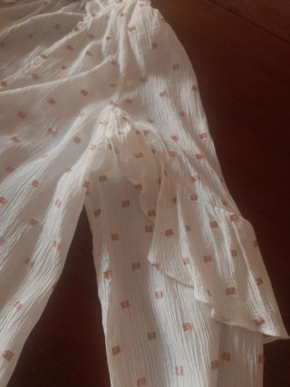 Camisa Scalpers blanca con motas en cobre
