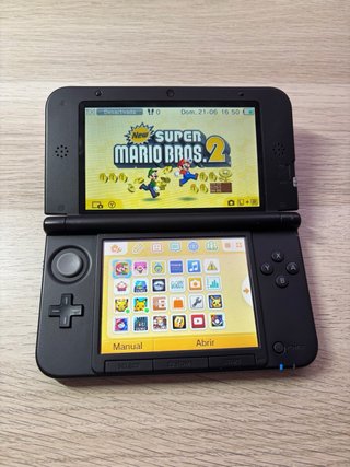Nintendo 3DS XL Blu in ottime condizioni