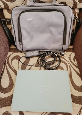 NEGOCIABLE Chromebook 11 G8 EE con cargador y fund