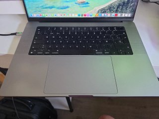 MacBook Pro 16 M1 Pro 32GB RAM 1TB SSD