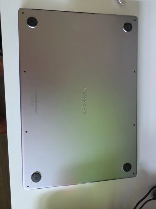 MacBook Pro 16 M1 Pro 32GB RAM 1TB SSD