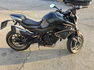 CFMOTO 800NK Negra