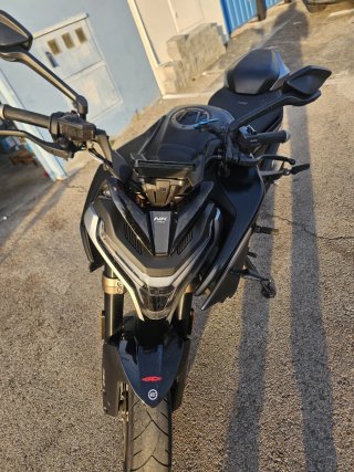 CFMOTO 800NK Negra
