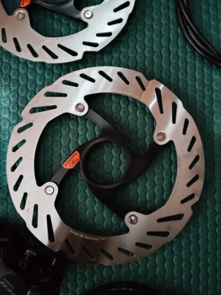 Grupo Shimano 105 Di2 Completo
