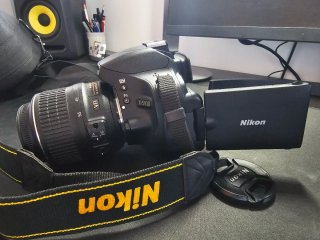 Cámara Nikon D5100 + Accesorios