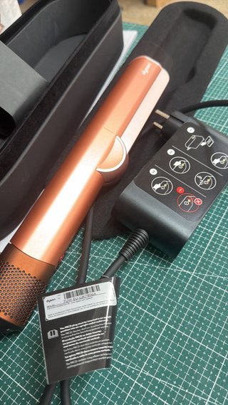 Piastra Dyson Airstrait Nero/Oro