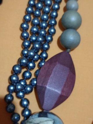 Lote collares y colgantes varios