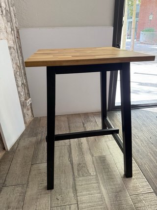 Mesa alta industrial madera y acero