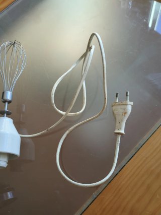 Batidora de mano con accesorios