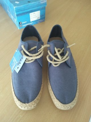 Zapatillas de lona CUQUE hombre suela goma ,20€