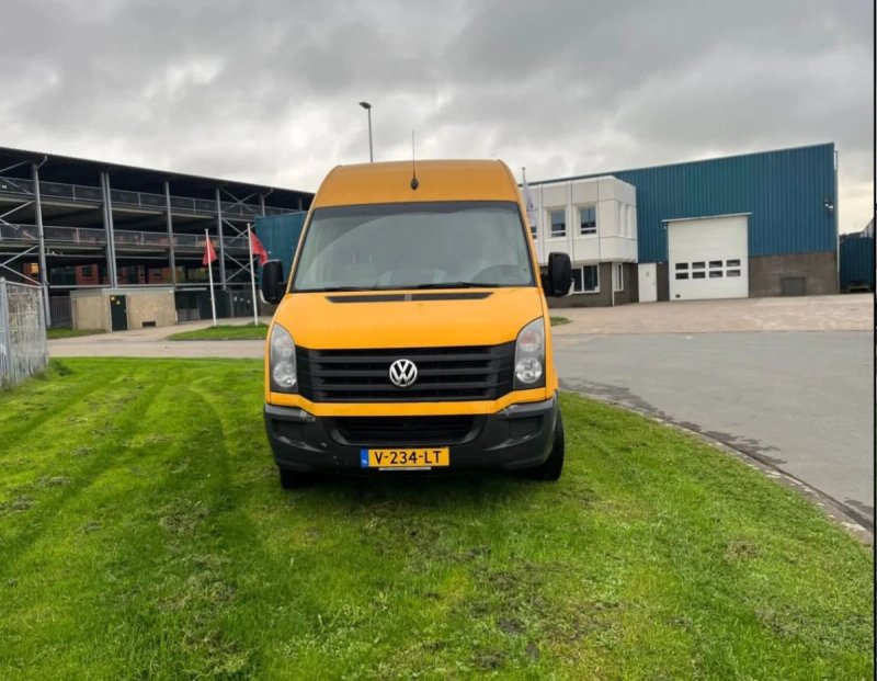 Volkswagen Crafter matriculada 2012 - foto 1