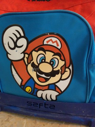 Mochila Escolar Mario Bros Roja y Azul