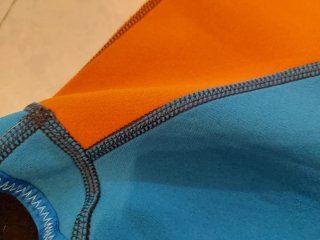Neopreno Decathlon azul/naranja niño 5- 8 años