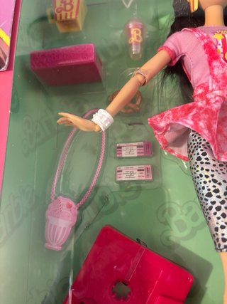 Barbie Rewind 80s Serata Cinema