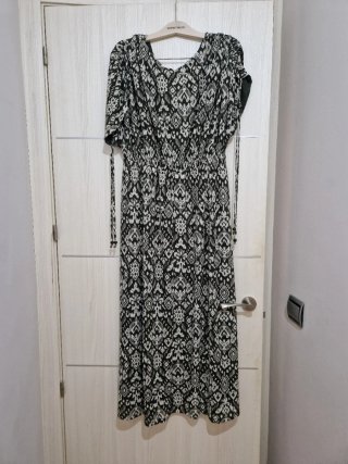 Vestido midi estampado nuevo