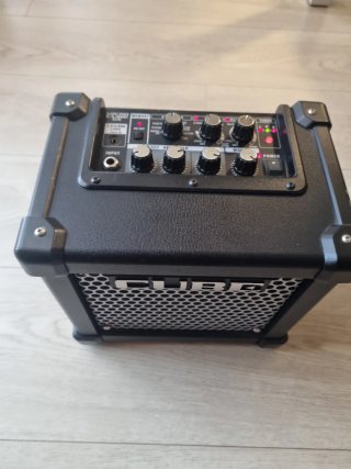 Amplificador Guitarra Boss CUBE micro GX