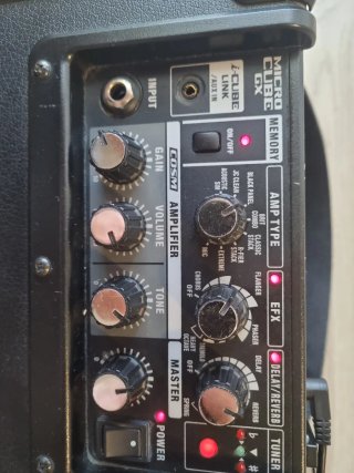 Amplificador Guitarra Boss CUBE micro GX
