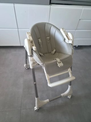 Trona de bebé plegable