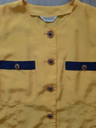 Blusa Limusin manga corta botones dorados